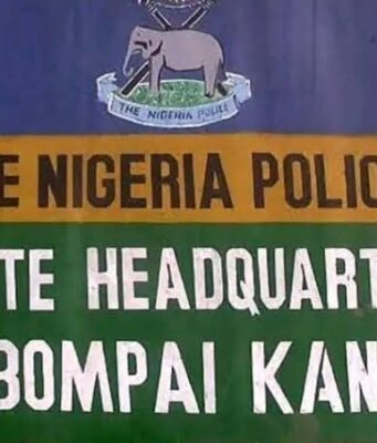 Kano: Ƴan Sanda sun kama matasa 3 da ake zargi da kishe Uwa da yara 6 a Ɗorayi